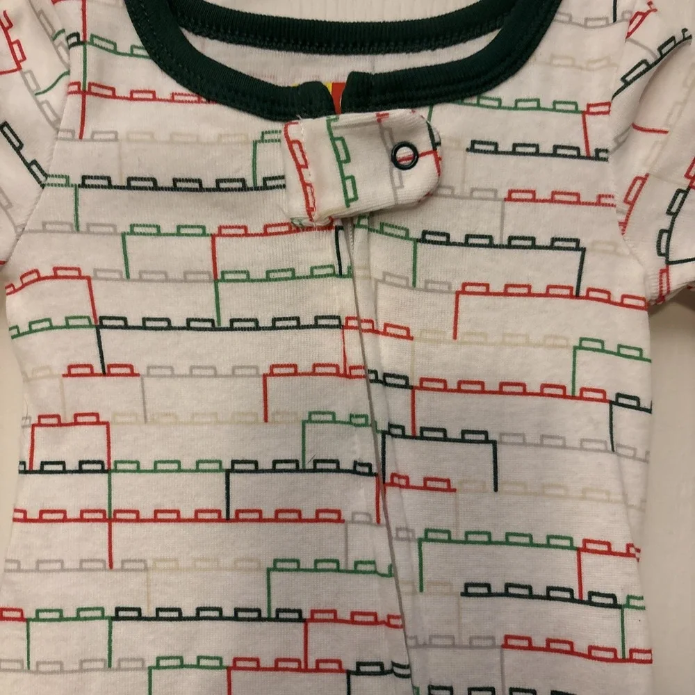 New TARGET LEGO Collab Brick Themed Footed One Piece Footed Romper ,‎ Size - NB
